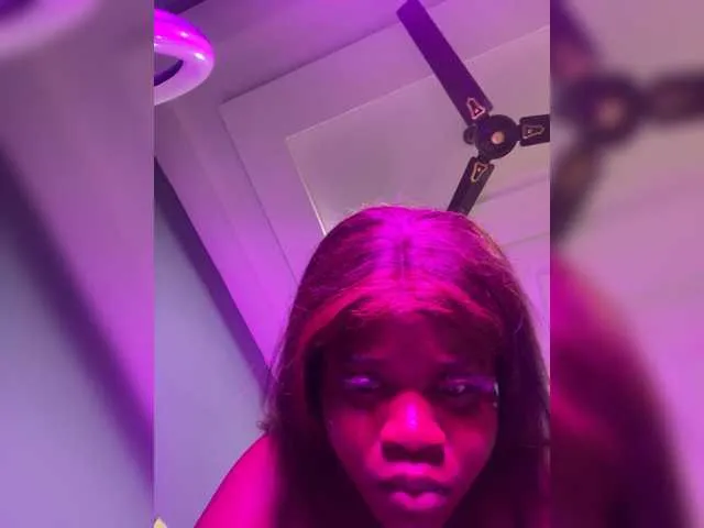 AyianaAsher's avatar