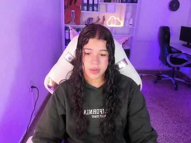 Ivy-sweetlove's avatar