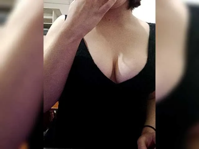 JulieWagner's avatar