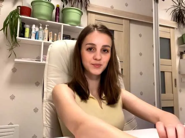 LizetteKhat's avatar