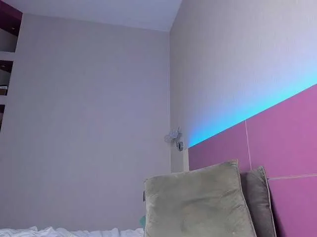 NaughtyBlond4's avatar