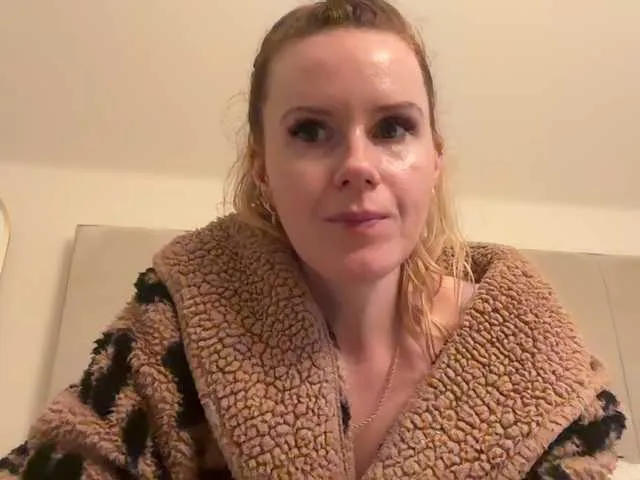 REDHEADROSIE's avatar