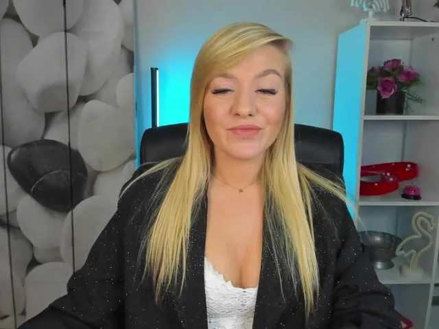 SweetLaura20's avatar