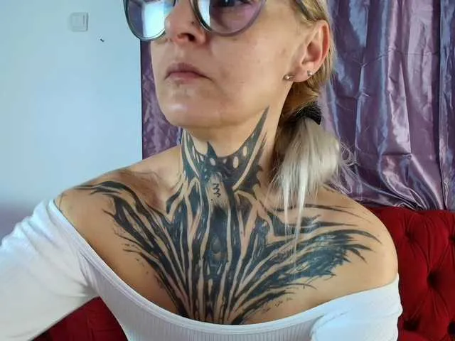 TattooTemptress's avatar