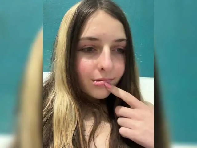 VelvetMoon11's avatar