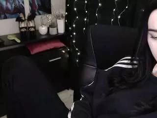 janextease from CamSoda is Freechat