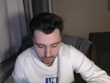 Avatar of 2handsomeman