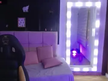 Avatar of _charlotte_collins_