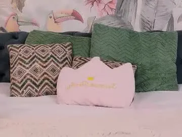 _lisa_sunny — ClassicTicket: Hidden Cam show is over.  Type /cmds to see all commands.