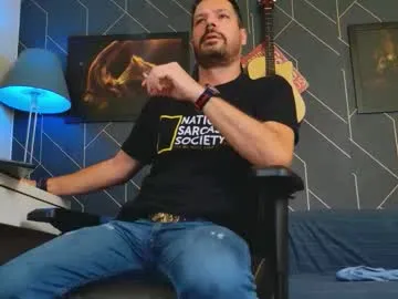 Avatar of aaronbomer