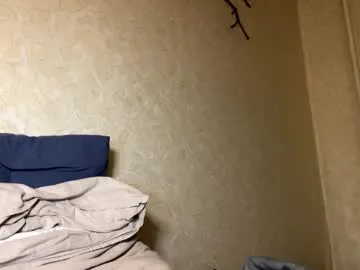 aevra — Goal: nude [700 tokens left] #tall #hairy #natural #lovense