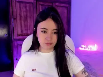 alicee_2 — GOAL: BIG SQUIRT+OIL BODY SHOW [3333 tokens remaining] DADDY <3 #german #latina #anal #feet #ahegao