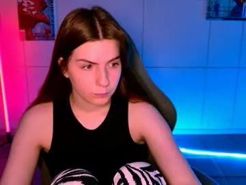 aliceinredsquare_'s avatar