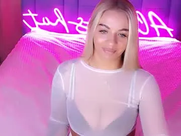 allwayshottt — Make my pussy squirt  #deepthroat #blonde #femdom #mistress #sph [955 tokens remaining]