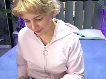 amaranights — Hello everyone, welcome to my room!PVT-ON/TPY-ON/lets make us hot #milf #mature #bigass #smoke #blonde