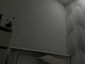 amylovesyouu — All goals completed wooooowwww uwuuu :3  // EPIC GOAL: I really...really want new laptop... [117700 tokens left] #RedHead #Teen #18 #LongHair #Dance