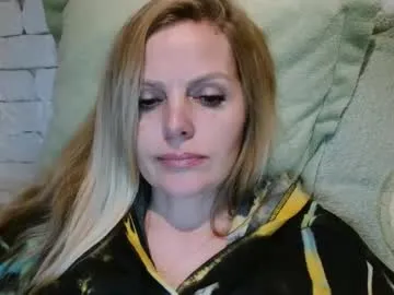 angel_girllovemy — GOAL: happy my day [285 tokens remaining] Welcome To My Room Lovense Tip Goals