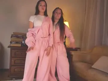 annaglorian — Hi, We are Lisa and Alice,today is our first day here #shy #18 #teen #new #cute Goal:French kiss [275 tokens remaining]