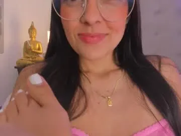 antonellaa_gomez — Domi on #squirt #deepthroat #skinny #feet #footjob My special patterns 11 33 38 66 99