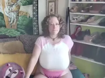 arielabai — Honk if you're horny! Lush in :)) #pvts #milf #hairy #bigtits #redhead