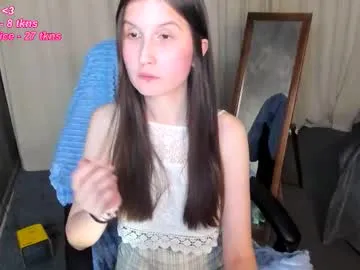 avrora_shy_'s avatar