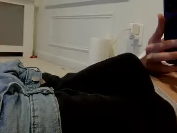 babyboii42o — so hornyy! cum  :)  #c2c #private #feet  #bi #cock [980 tokens remaining]