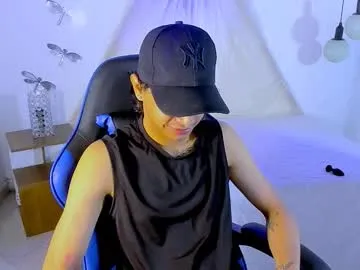 brand_hades — cum [750 tokens left] show cum for 750 tokens  #bigdick #lovense #monstercock #feet #cum