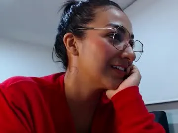 camilaaoficial — Freechat on Chaturbate