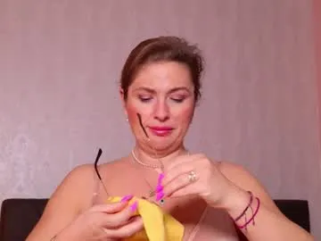 carojhones — Lets set the twins free! Bouncy milfy boobs!! - Multi Goal: Giggle Giggle boobies Timee!!!! Make them bouncy! [9 tokens left] #milf #nylons #heels #bigboobs #new