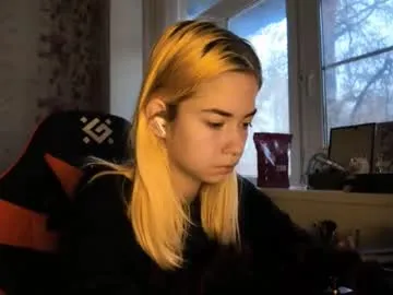 charleneschonert's avatar