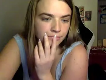 chloesays — hangout with meee   #curvy #natural #bigboobs #pvtshows