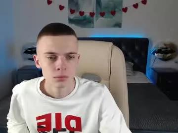 chris_18rown from Chaturbate is Freechat