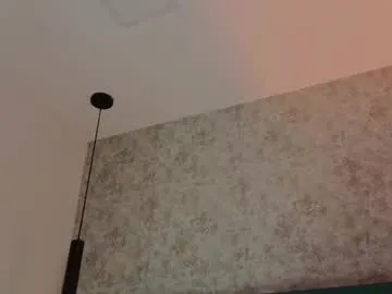 cristal_roberts_ — Special body tour for u today! !25 /44 /55  - Goal: Get all body naked + Oil #natural #joi #deepthroat #oiled