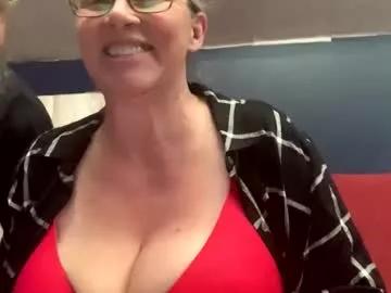 curvy00daisy from Chaturbate is Freechat