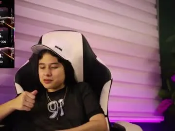 danaa_rouse — Cumshow on goal Lets gave fun  Add me to your #bigass #lovense #young  #18 #latina