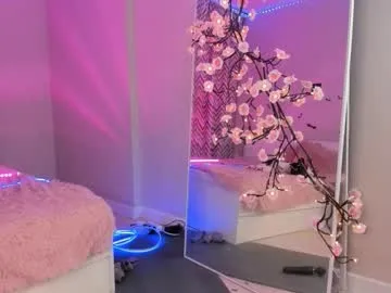 danger_bella — Goal: bounce boobs for you   #18 #bigBoobs #lovense #Feet #bigass [50 tokens remaining]