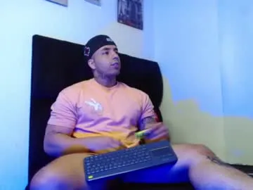 darius_phoenix — oil body  #muscle #uncut #bigdick #young #master [648 tokens remaining)]