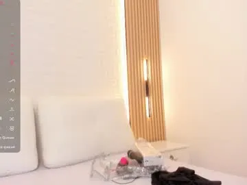 daryam_ — GOAL: panty off [52 tokens remaining] Hello everyone, I would like to play for a while since I'm very horny.... #bigtits #latina #bigboobs #c2c #ebony