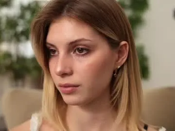 Avatar of elegant_vibes