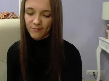 Avatar of emilly_lust99