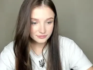 evaamillerr — make me happy  #heels #18 #lovense #tits #pvt [946 tokens remaining]