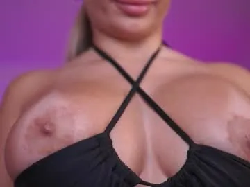 evazane — For every THUMBS UP you receive a GIFT. Tip 25 and  me for a nice surpriseee - Multi Goal: Wet and Creamy [434 tokens left] #bigass #bigboobs #squirt #anal #teen