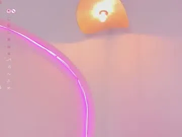 fer_luu — Current Goal: Fuck hard my creamy pussy at 222 tokens -- Makes me moan 