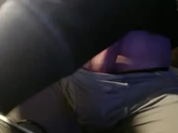 guyfromtexas9 — take these boxers off (; #bigdick #bwc #hung #bigcock  [150 tokens remaining]