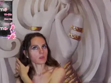 Avatar of hailey_peach