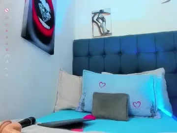 hellen_starx — GOAL: show dildo pussy [300 tokens remaining] Welcome to my room  #saliva #bigboobs #blowjob #anal #milk