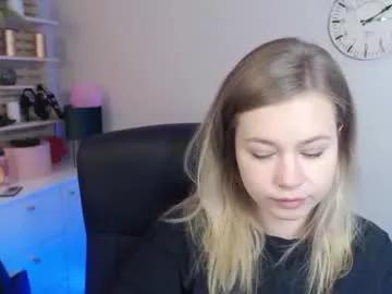 holly_bb95 from Chaturbate is Freechat