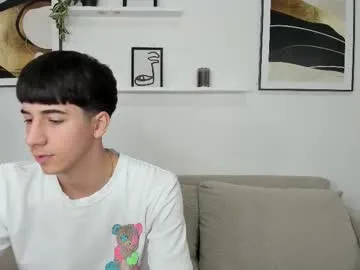 Avatar of hotflirtyfella