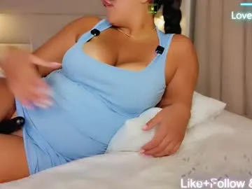 Avatar of innocent_hotwife