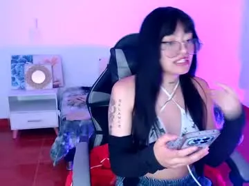 isabella__777 — GOAL: show ass [40 tokens remaining] Welcome to my room! #lovense #new #18 #asian #squirt